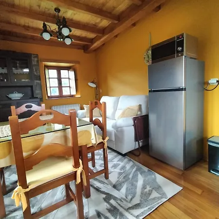 Casa El Curro * Cueva (Asturias)